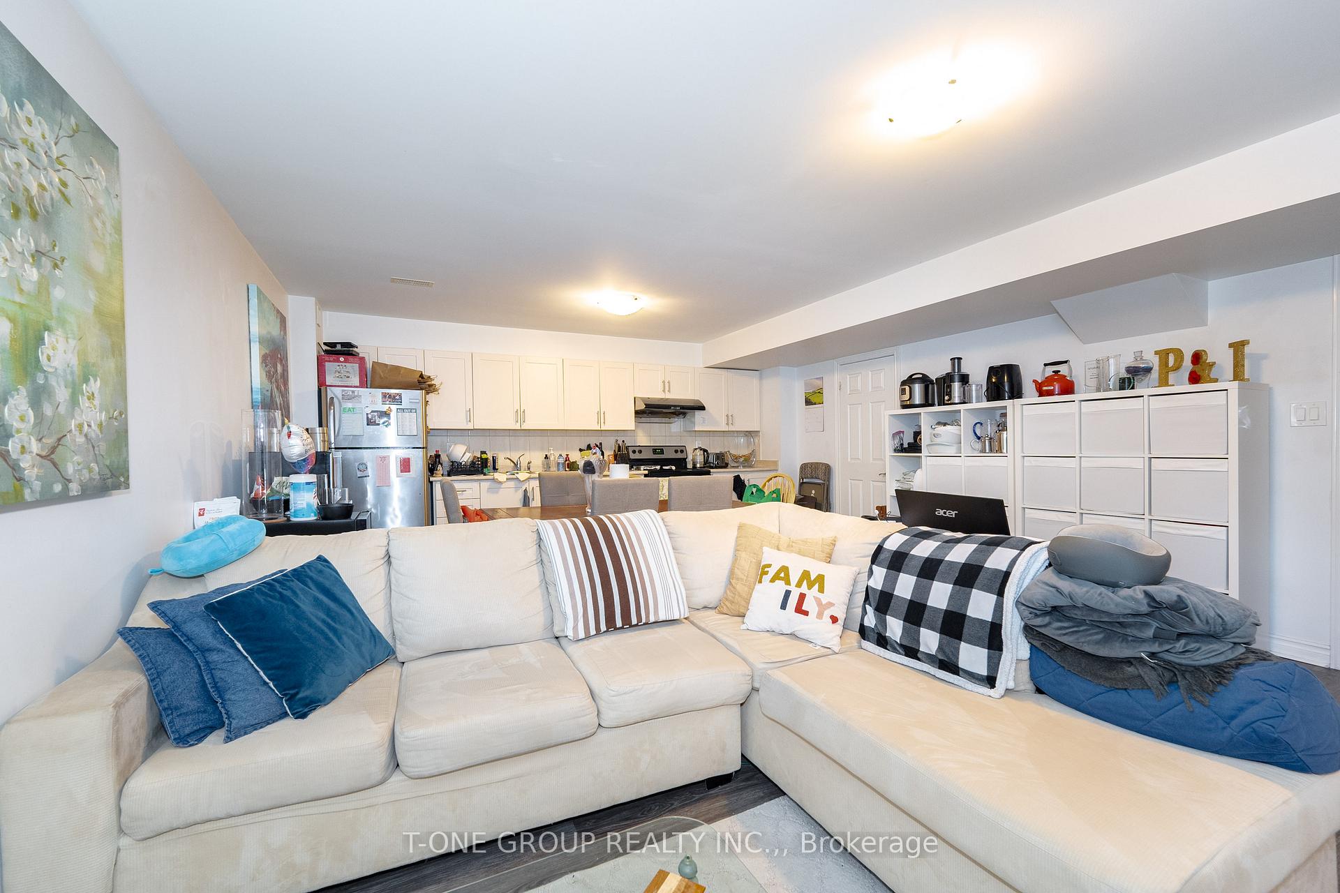 Photo 47 of 174 Santa Amato Crescent, Vaughan, Patterson — HOMEH