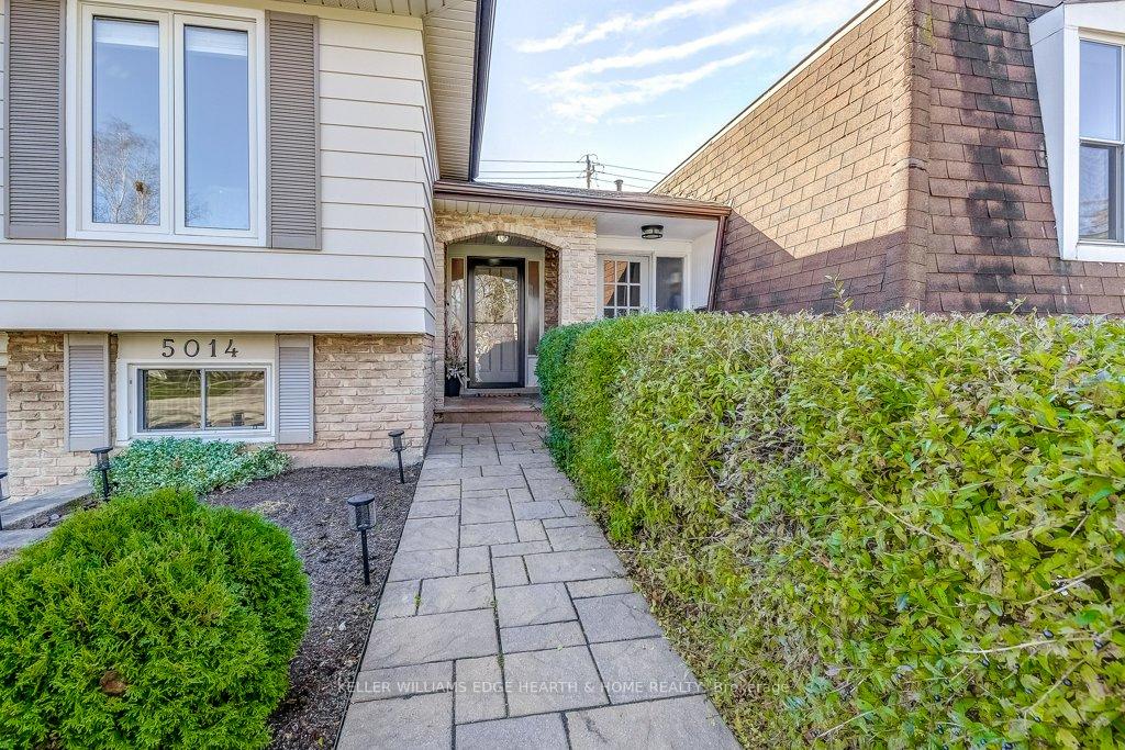 Photo 4 of 5014 Brady Avenue, Burlington, Appleby — HOMEH