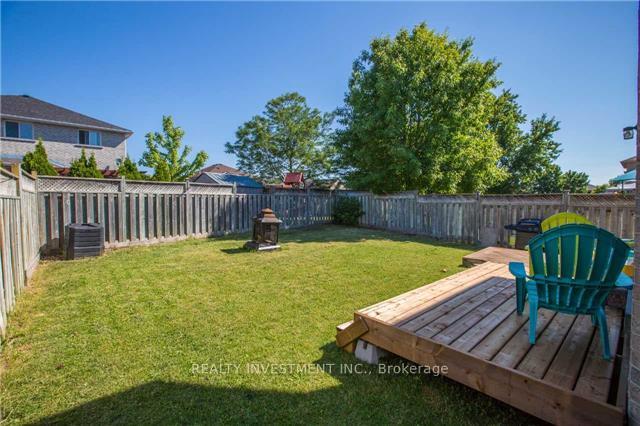 Photo 3 of 44 Widgeon Street, Barrie, Painswick South — HOMEH