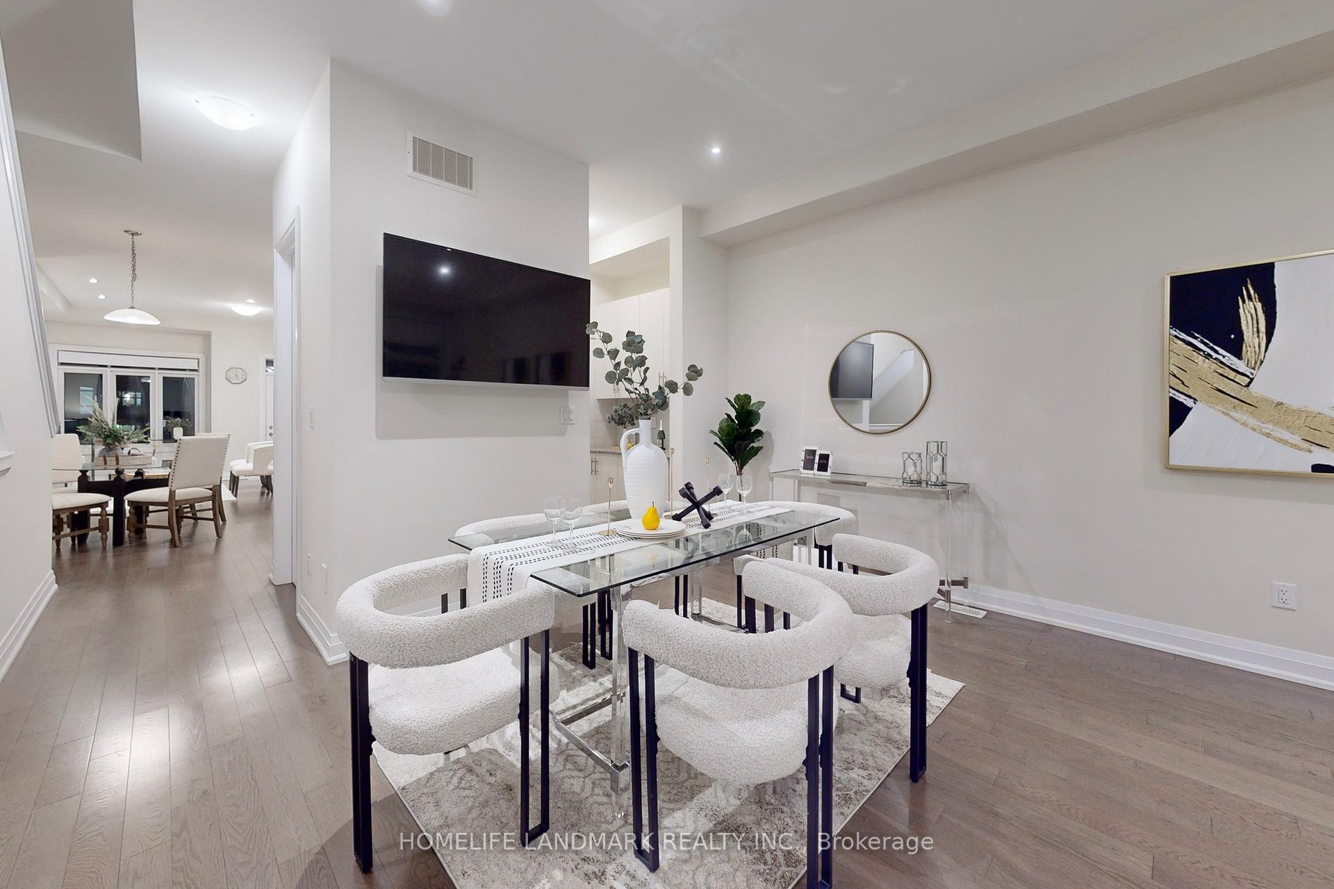 Photo 4 of 25 Hesperus Road, Vaughan, Patterson — HOMEH