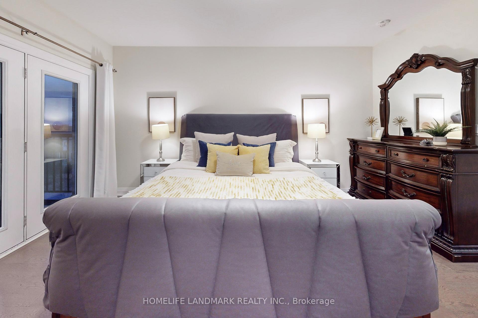 Photo 19 of 25 Hesperus Road, Vaughan, Patterson — HOMEH