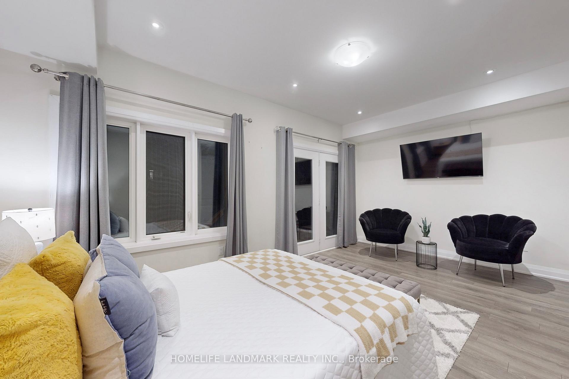 Photo 30 of 25 Hesperus Road, Vaughan, Patterson — HOMEH