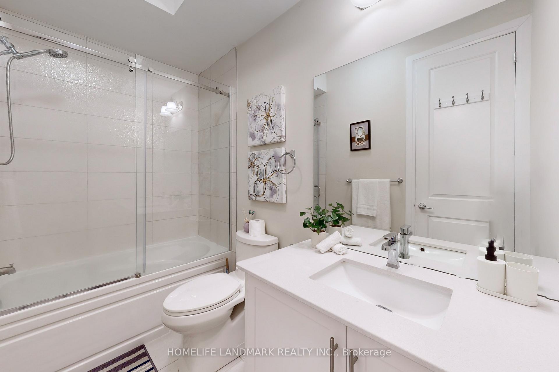Photo 32 of 25 Hesperus Road, Vaughan, Patterson — HOMEH