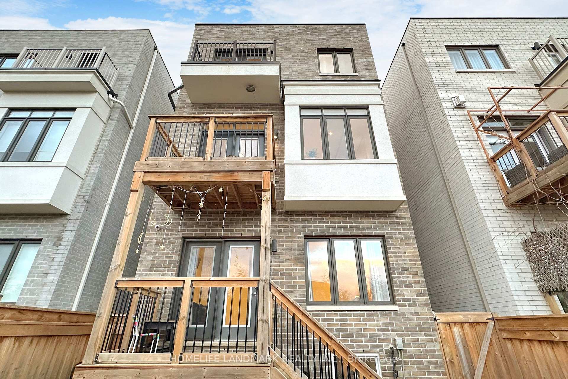 Photo 37 of 25 Hesperus Road, Vaughan, Patterson — HOMEH