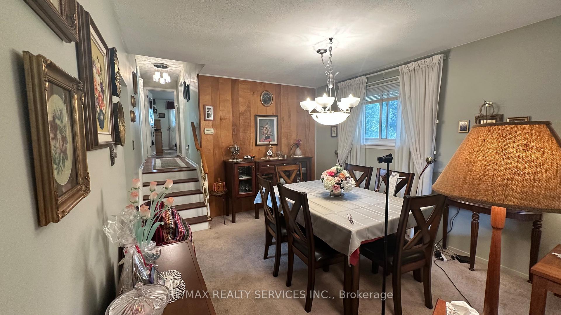 Photo 10 of 59 Belmont Drive E, Brampton, Avondale — HOMEH