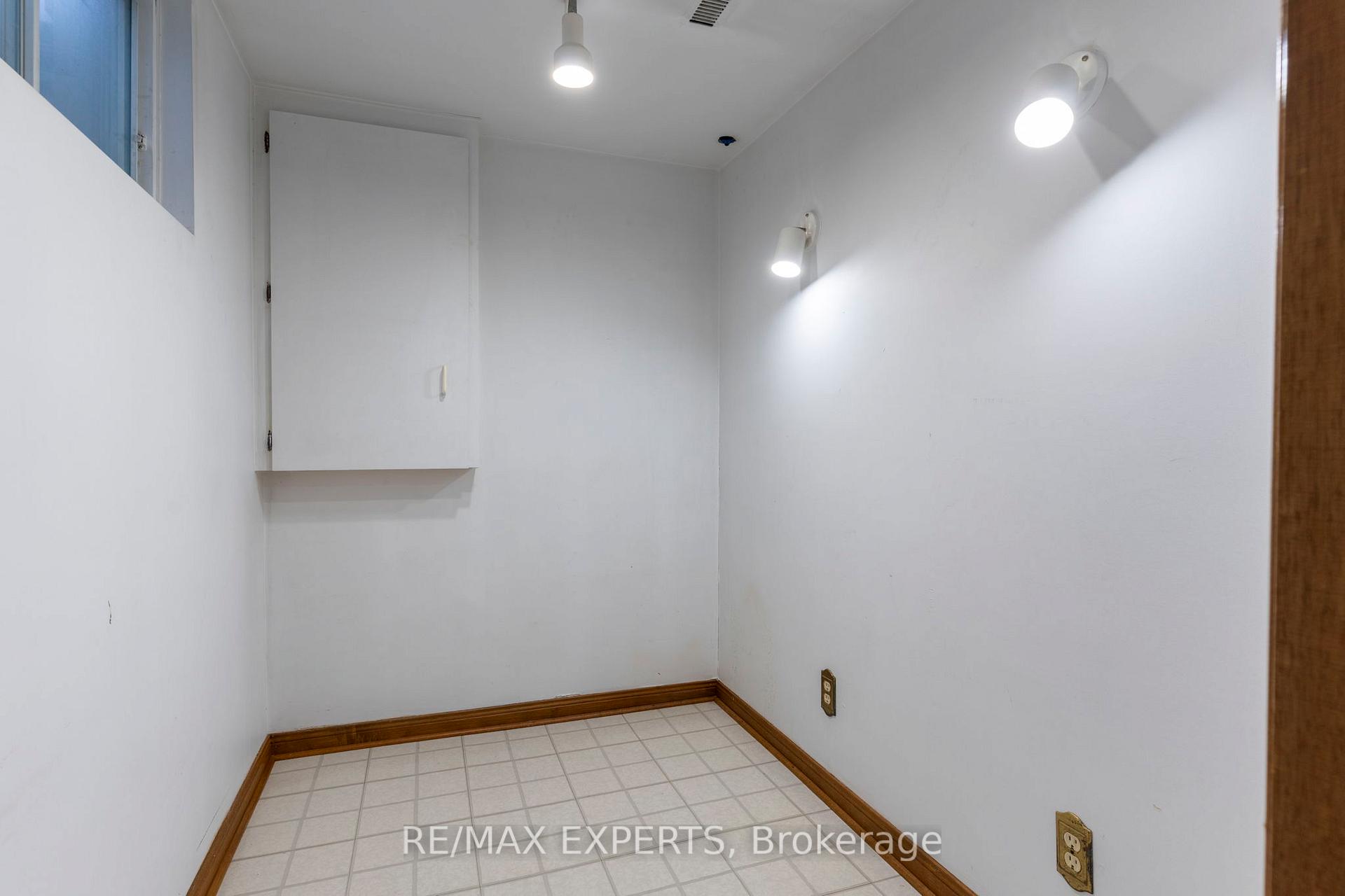 Photo 26 of 195 Aberdeen Avenue, Vaughan, East Woodbridge — HOMEH