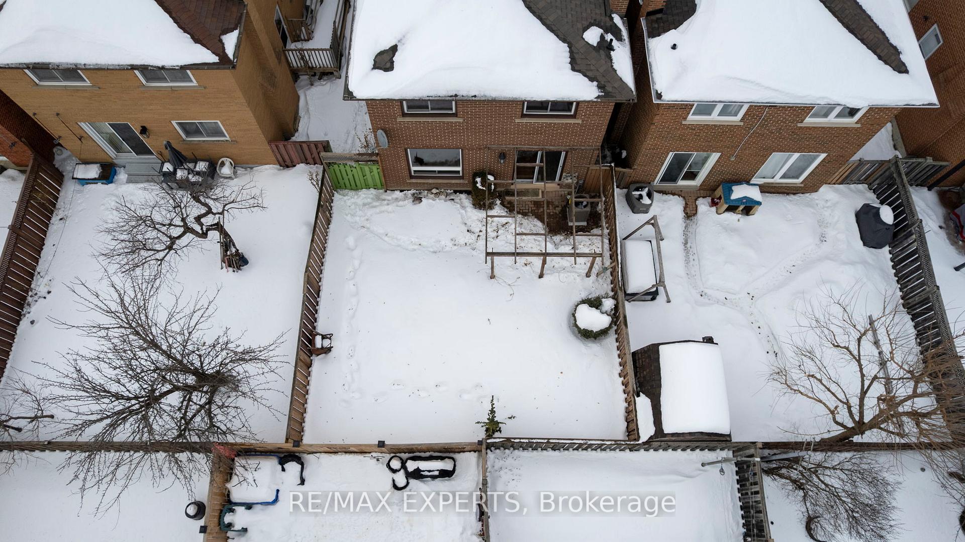 Photo 33 of 195 Aberdeen Avenue, Vaughan, East Woodbridge — HOMEH