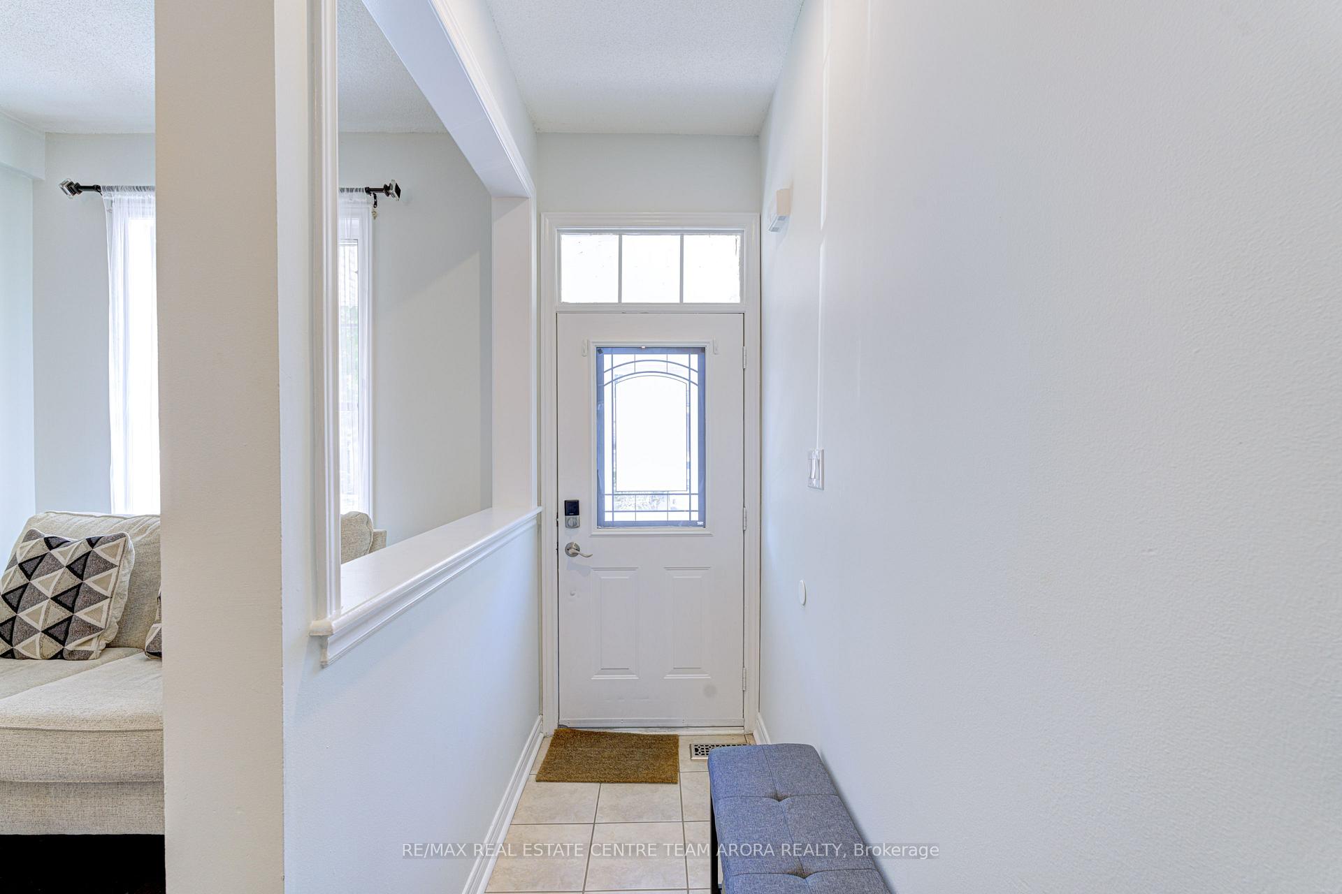 Photo 4 of 65 Pergola Way, Brampton, Bram West — HOMEH