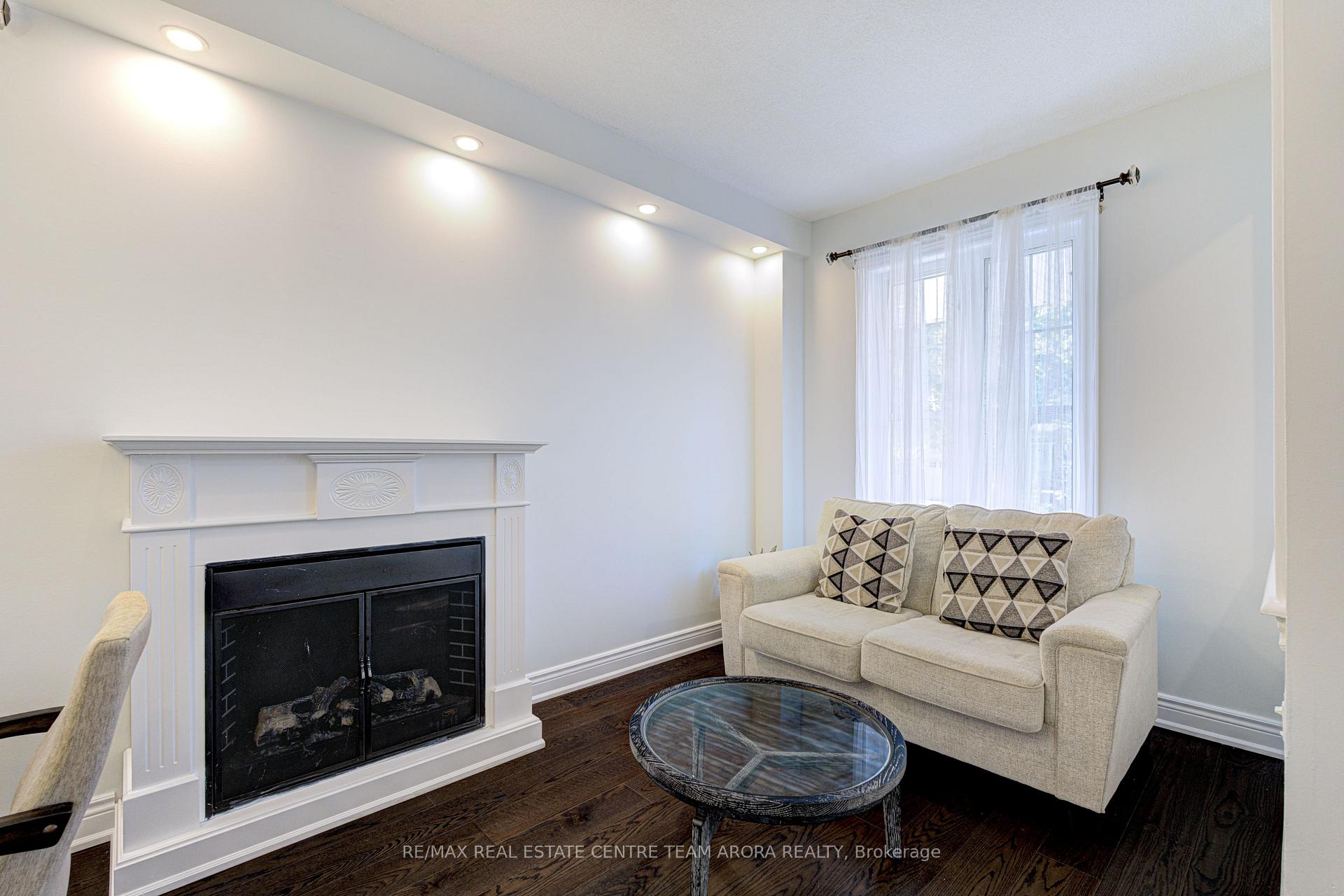 Photo 6 of 65 Pergola Way, Brampton, Bram West — HOMEH