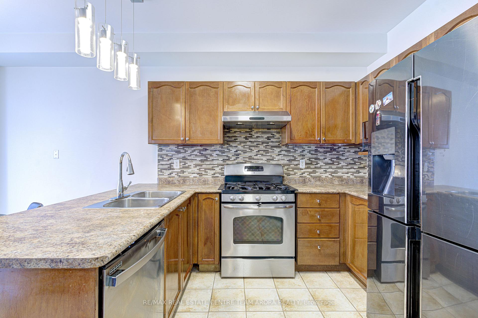 Photo 12 of 65 Pergola Way, Brampton, Bram West — HOMEH