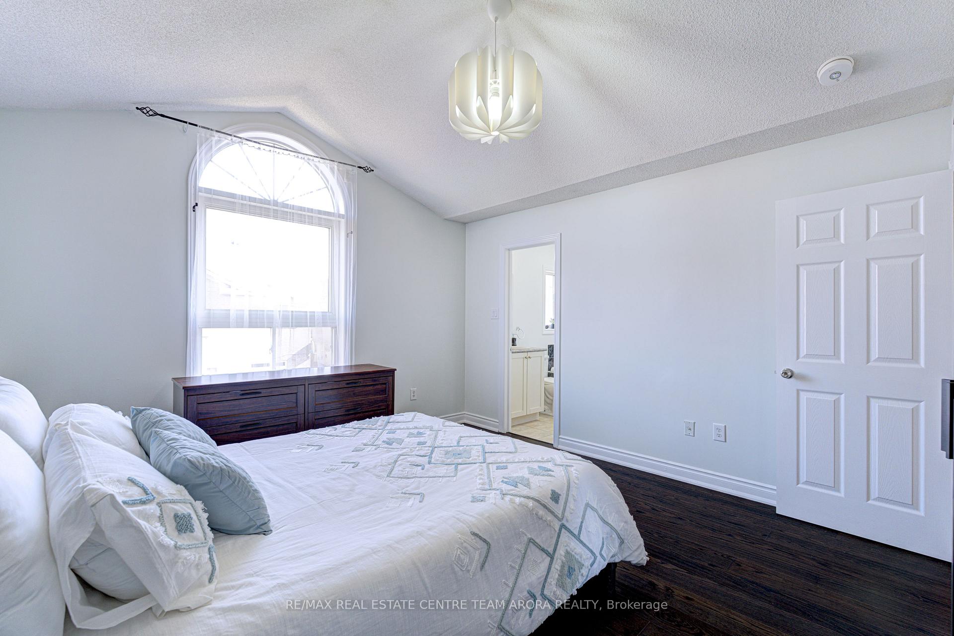 Photo 23 of 65 Pergola Way, Brampton, Bram West — HOMEH