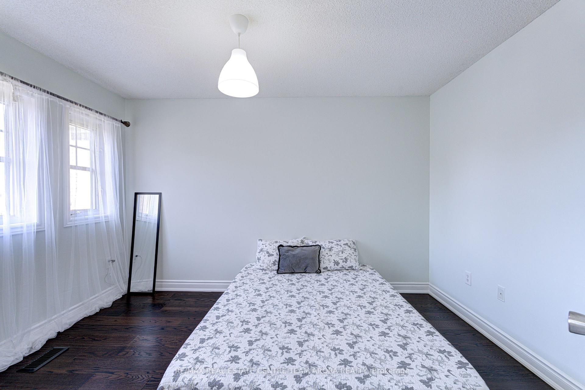 Photo 30 of 65 Pergola Way, Brampton, Bram West — HOMEH