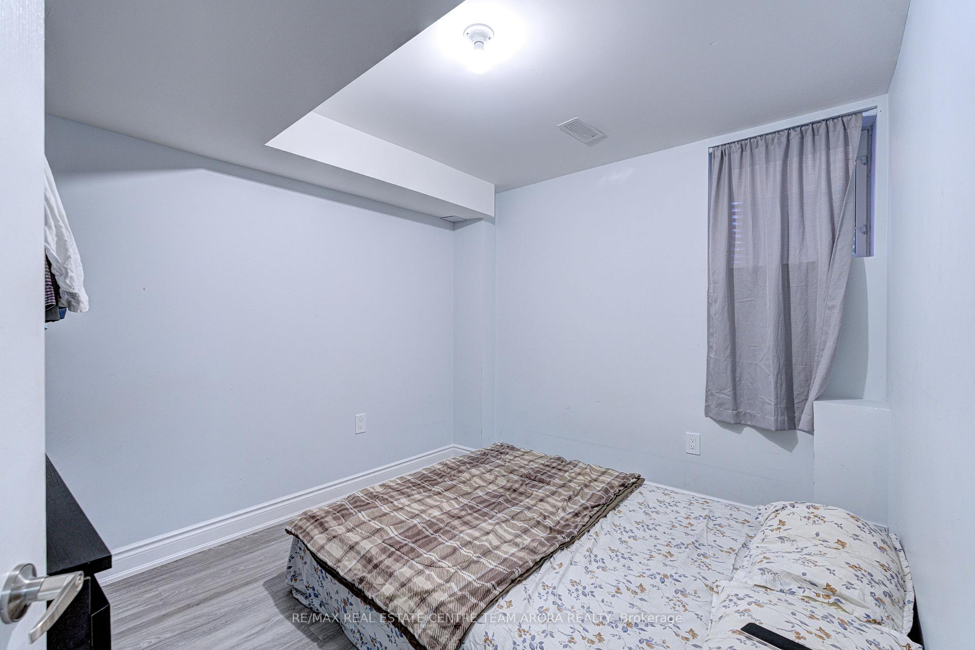 Photo 38 of 65 Pergola Way, Brampton, Bram West — HOMEH