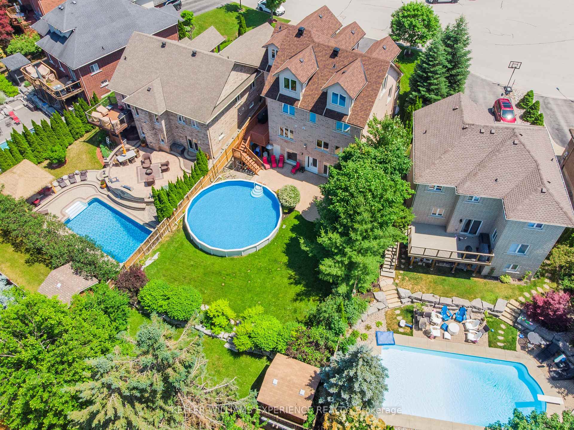 Photo 3 of 36 Stapleton Place, Barrie, Ardagh — HOMEH