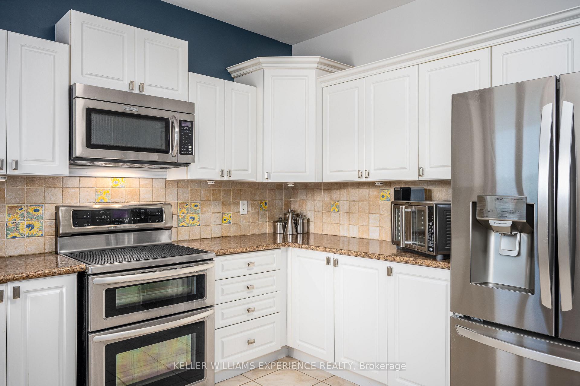 Photo 14 of 36 Stapleton Place, Barrie, Ardagh — HOMEH