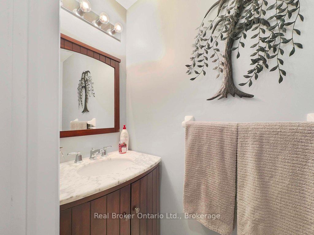 Photo 7 of 4148 Rawlins Common, Burlington, Rose — HOMEH