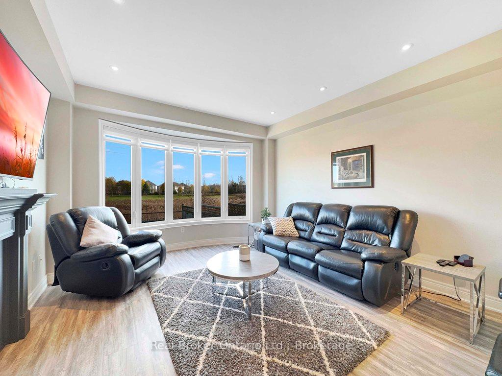 Photo 14 of 4148 Rawlins Common, Burlington, Rose — HOMEH
