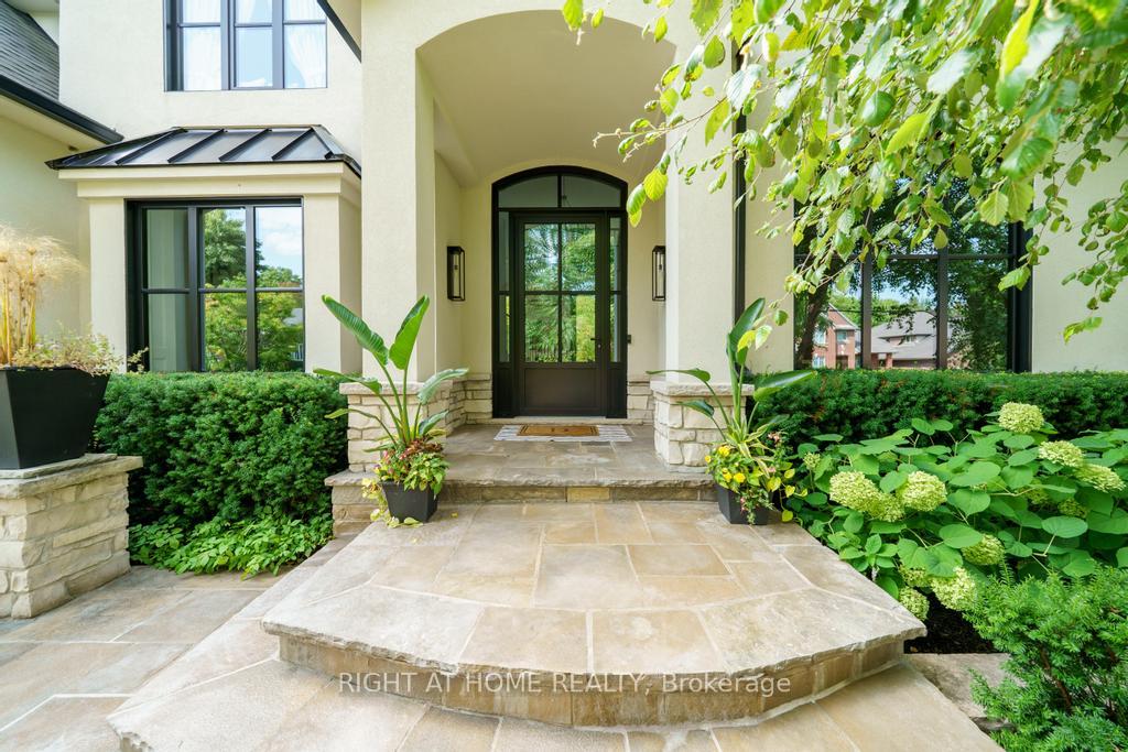 Photo 4 of 166 Foxridge Drive, Hamilton, Ancaster — HOMEH