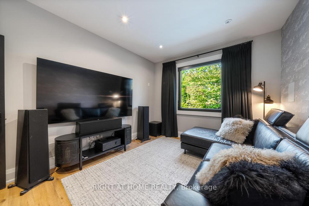 Photo 13 of 166 Foxridge Drive, Hamilton, Ancaster — HOMEH