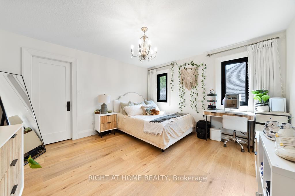 Photo 28 of 166 Foxridge Drive, Hamilton, Ancaster — HOMEH