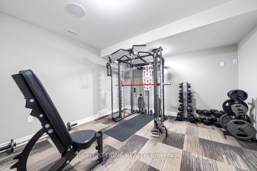 Photo 40 of 166 Foxridge Drive, Hamilton, Ancaster — HOMEH
