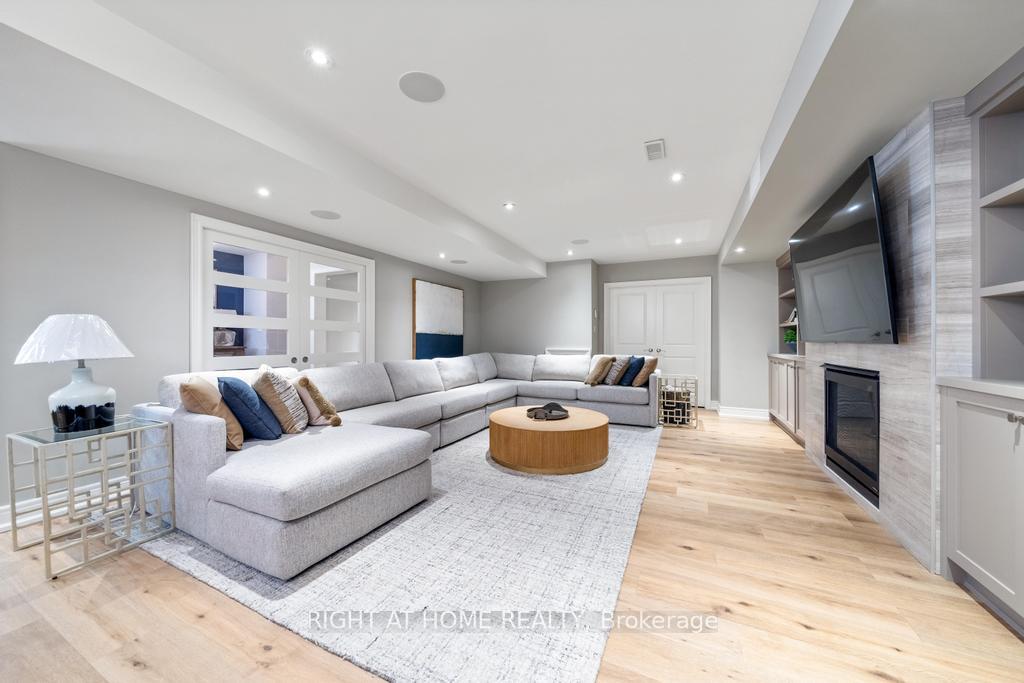 Photo 42 of 166 Foxridge Drive, Hamilton, Ancaster — HOMEH