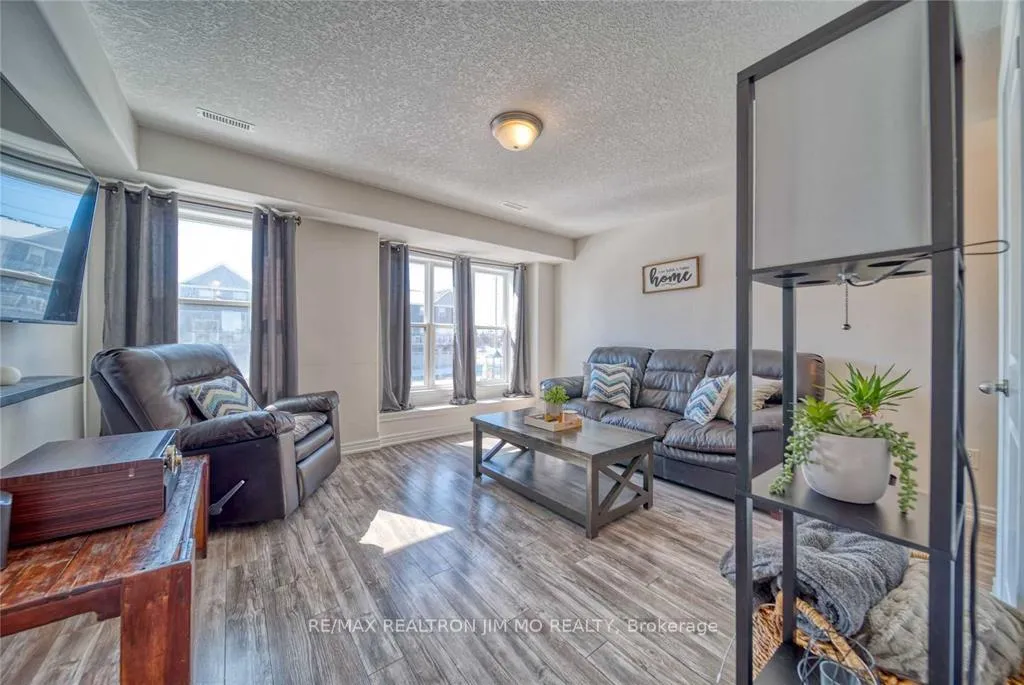 Photo 11 of Unit 11, 1 Leggott Avenue, Barrie, Painswick North — HOMEH