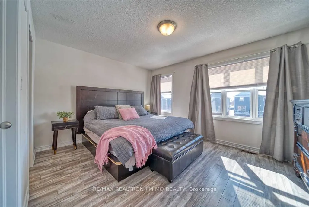 Photo 13 of Unit 11, 1 Leggott Avenue, Barrie, Painswick North — HOMEH