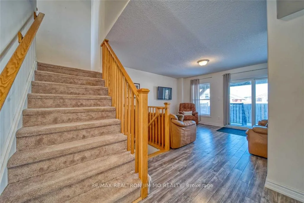 Photo 20 of Unit 11, 1 Leggott Avenue, Barrie, Painswick North — HOMEH