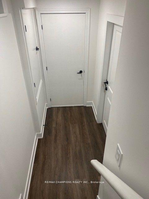 Photo 15 of 10 seclusion Crescent, Brampton, Sandringham-Wellington — HOMEH