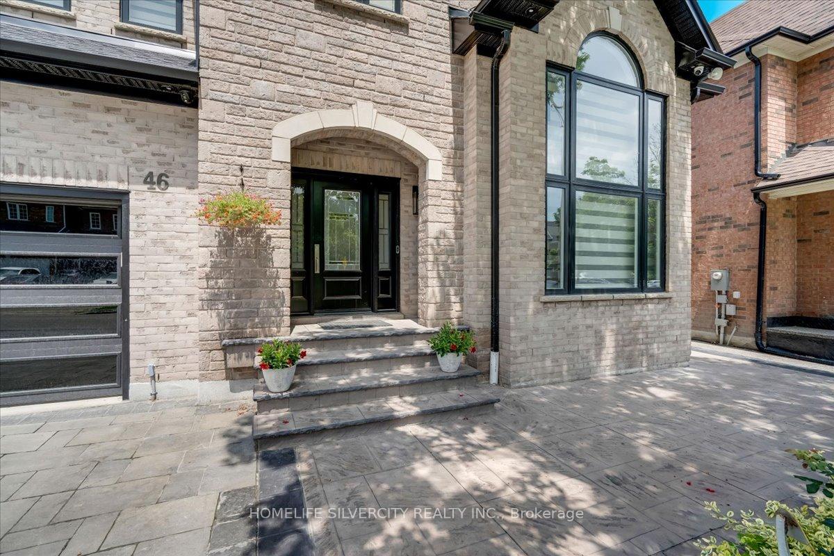 Photo 12 of 46 Treeline Boulevard, Brampton, Vales of Castlemore — HOMEH