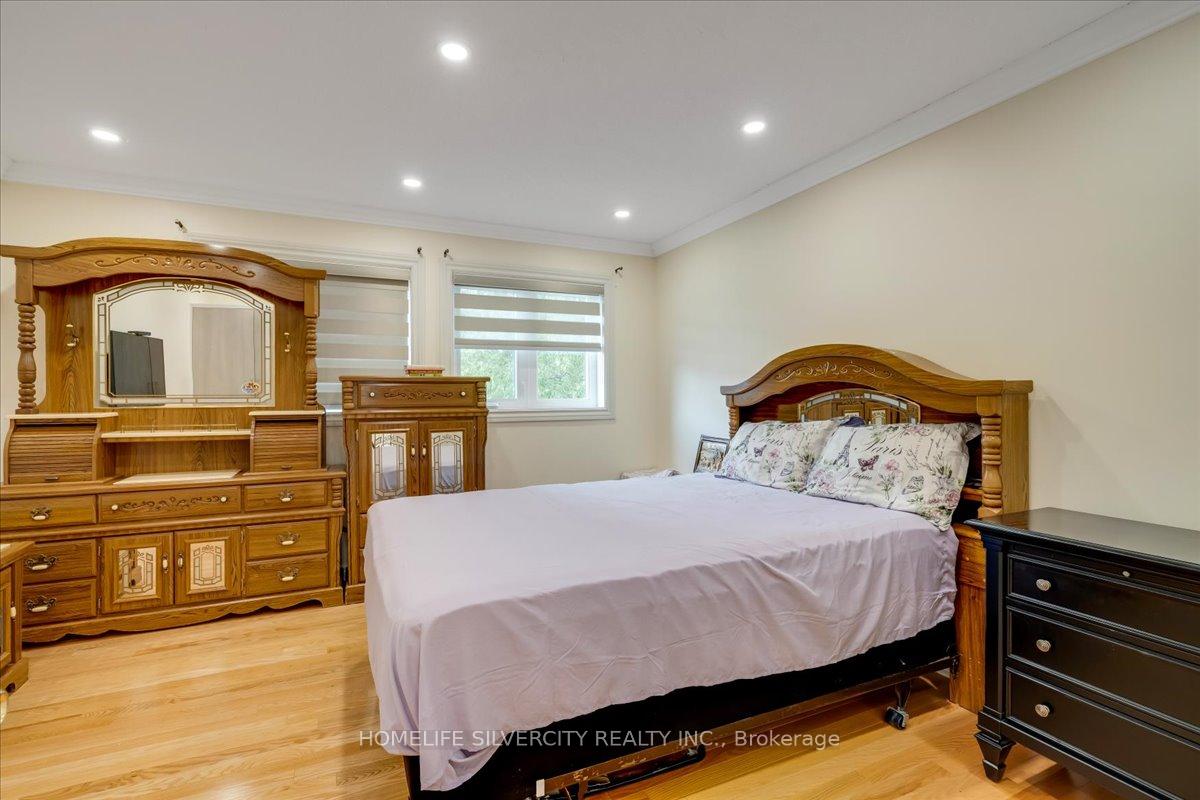 Photo 14 of 46 Treeline Boulevard, Brampton, Vales of Castlemore — HOMEH