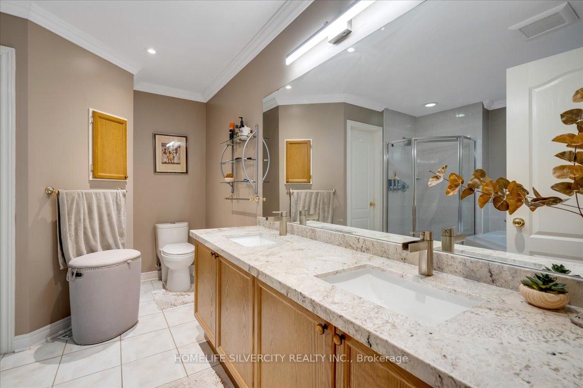 Photo 17 of 46 Treeline Boulevard, Brampton, Vales of Castlemore — HOMEH