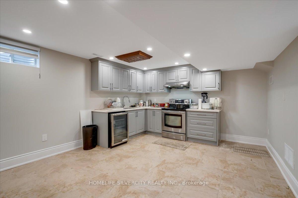 Photo 20 of 46 Treeline Boulevard, Brampton, Vales of Castlemore — HOMEH