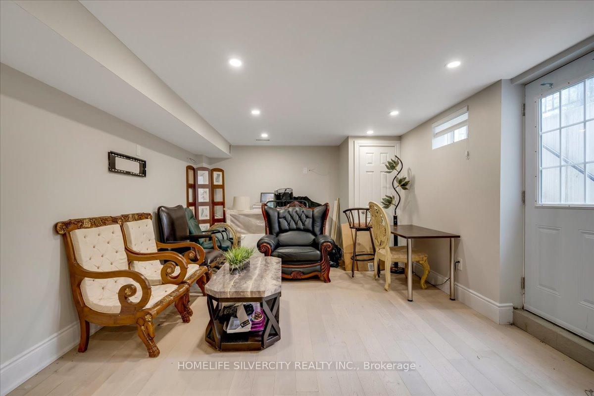 Photo 27 of 46 Treeline Boulevard, Brampton, Vales of Castlemore — HOMEH