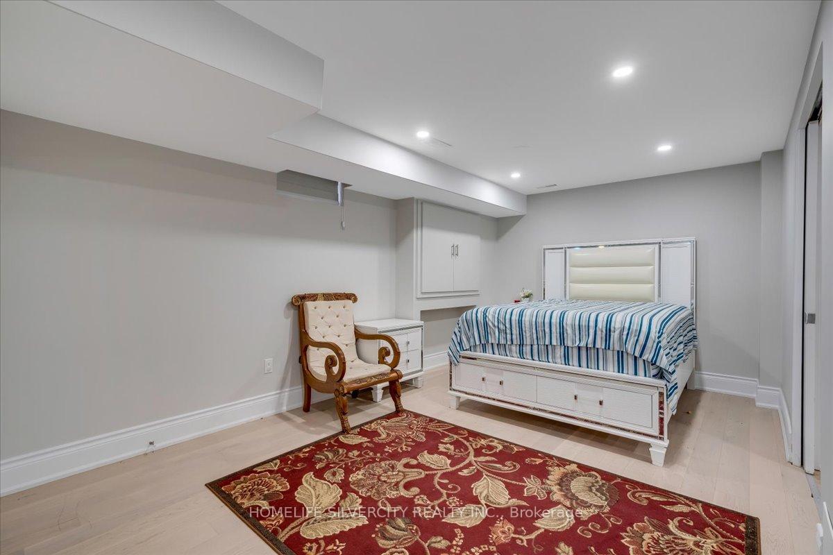 Photo 45 of 46 Treeline Boulevard, Brampton, Vales of Castlemore — HOMEH