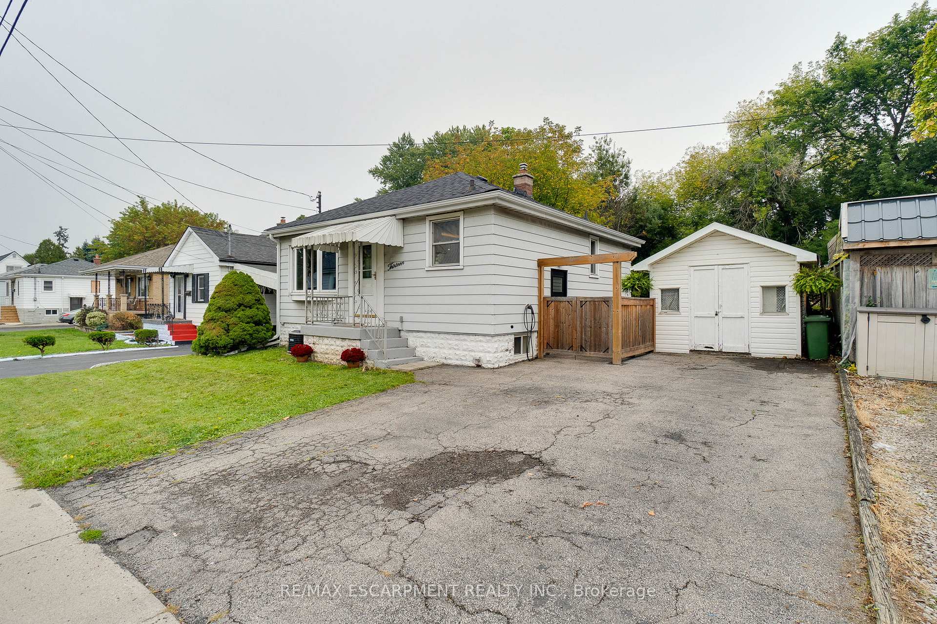 Photo 4 of 13 David Avenue, Hamilton, Hill Park — HOMEH