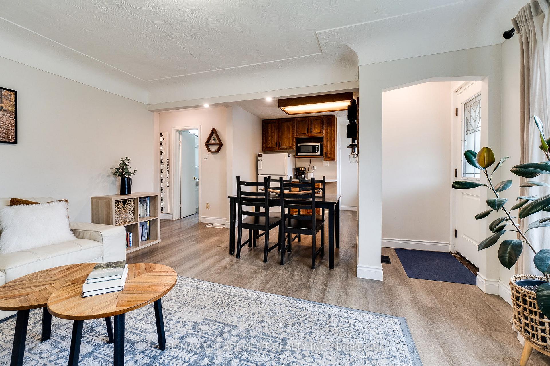 Photo 10 of 13 David Avenue, Hamilton, Hill Park — HOMEH
