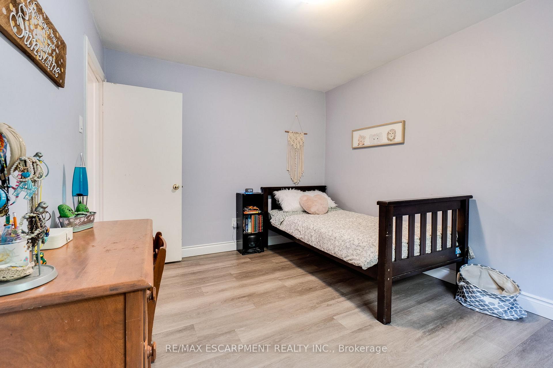 Photo 23 of 13 David Avenue, Hamilton, Hill Park — HOMEH