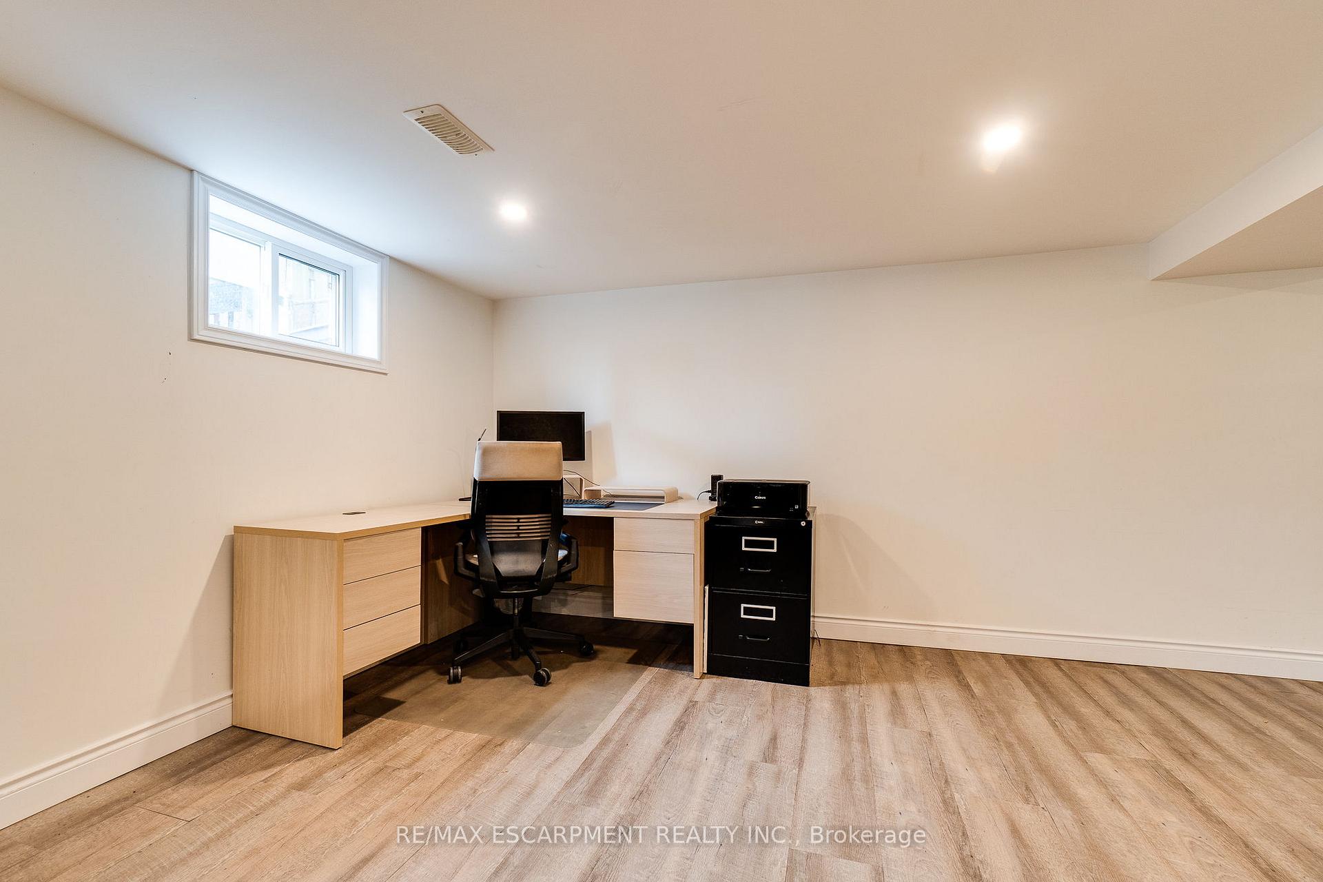Photo 29 of 13 David Avenue, Hamilton, Hill Park — HOMEH