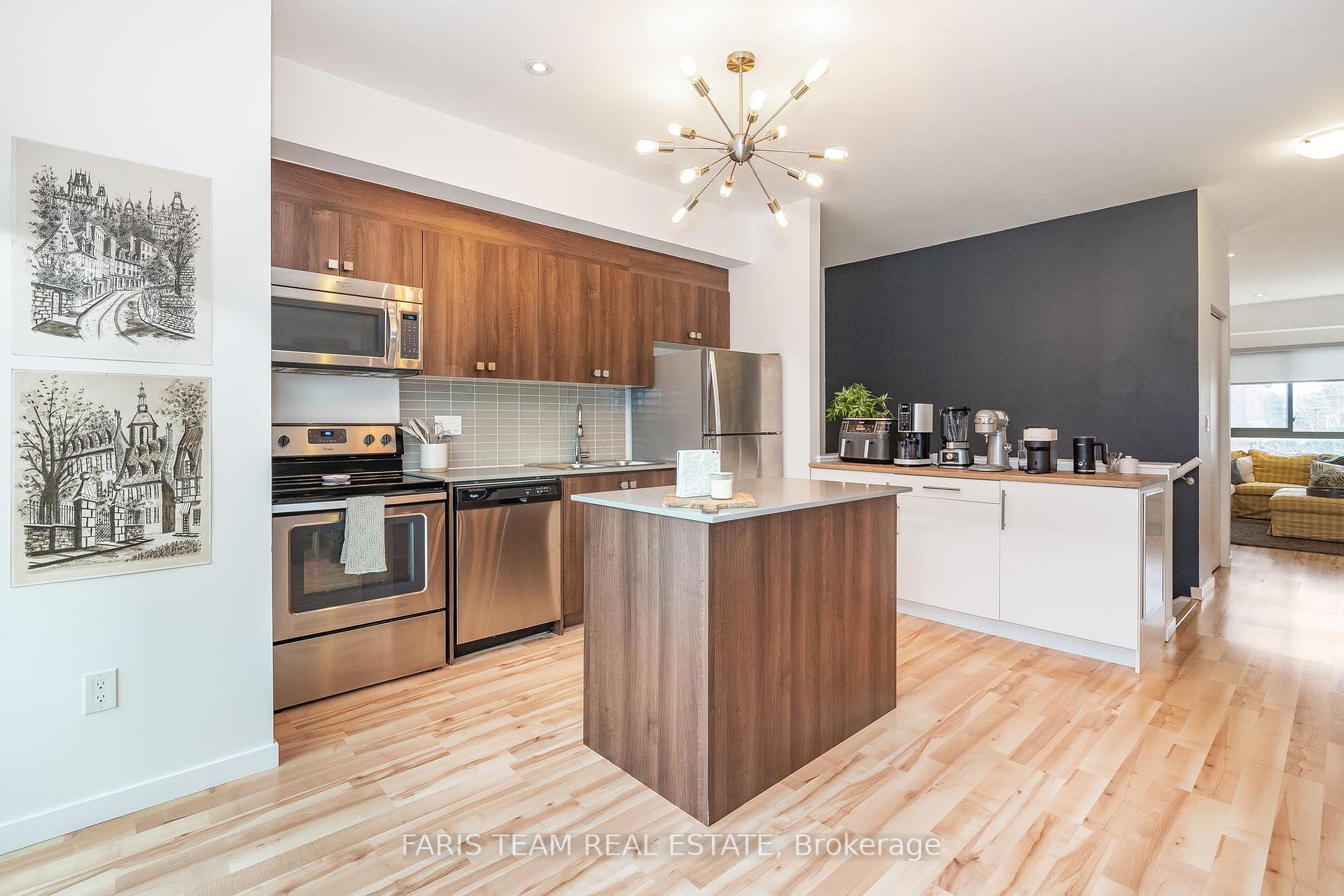 Photo 3 of Unit 22, 369 Essa Road, Barrie, Holly — HOMEH