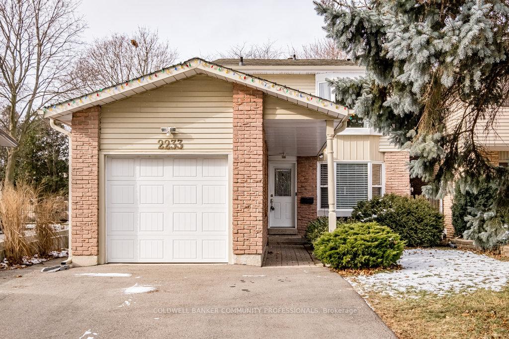 Photo 1 of 2233 Middlesmoor Crescent, Burlington, Brant Hills — HOMEH