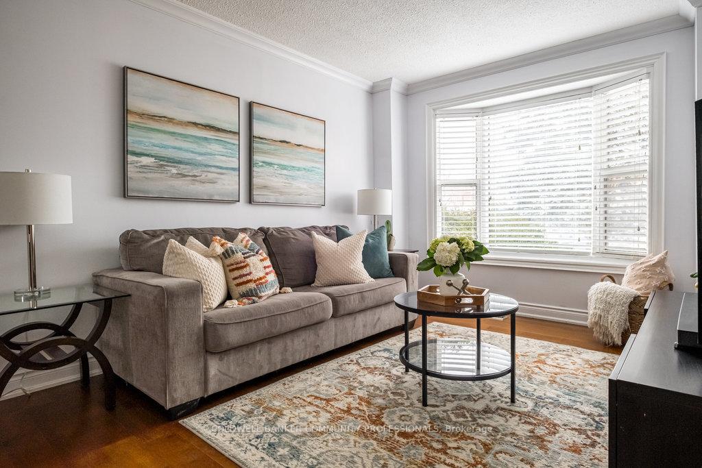 Photo 6 of 2233 Middlesmoor Crescent, Burlington, Brant Hills — HOMEH