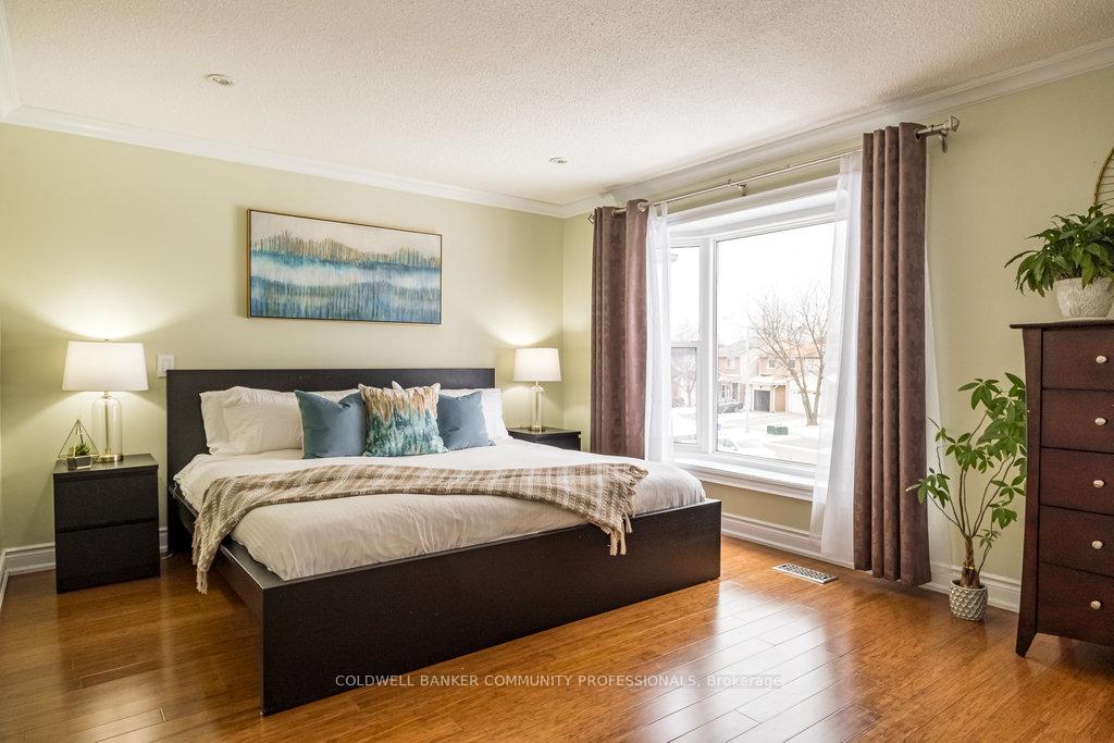 Photo 23 of 2233 Middlesmoor Crescent, Burlington, Brant Hills — HOMEH