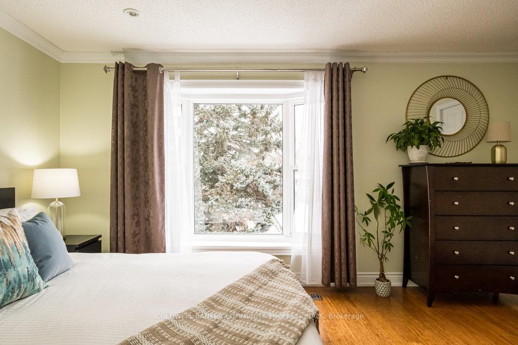 Photo 24 of 2233 Middlesmoor Crescent, Burlington, Brant Hills — HOMEH