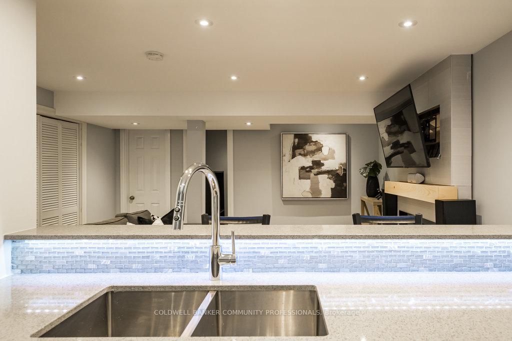 Photo 29 of 2233 Middlesmoor Crescent, Burlington, Brant Hills — HOMEH