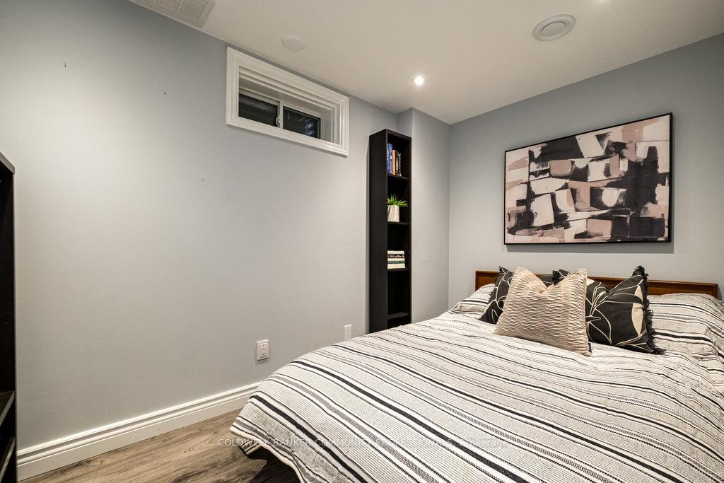 Photo 33 of 2233 Middlesmoor Crescent, Burlington, Brant Hills — HOMEH
