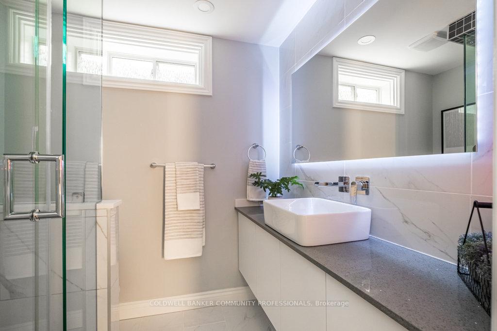 Photo 34 of 2233 Middlesmoor Crescent, Burlington, Brant Hills — HOMEH
