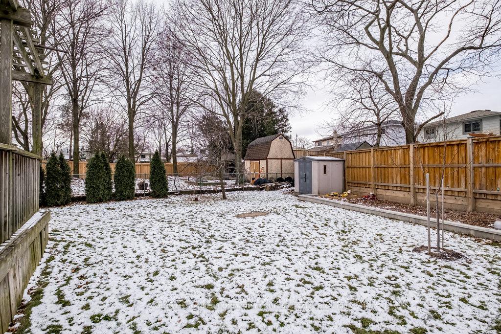 Photo 37 of 2233 Middlesmoor Crescent, Burlington, Brant Hills — HOMEH