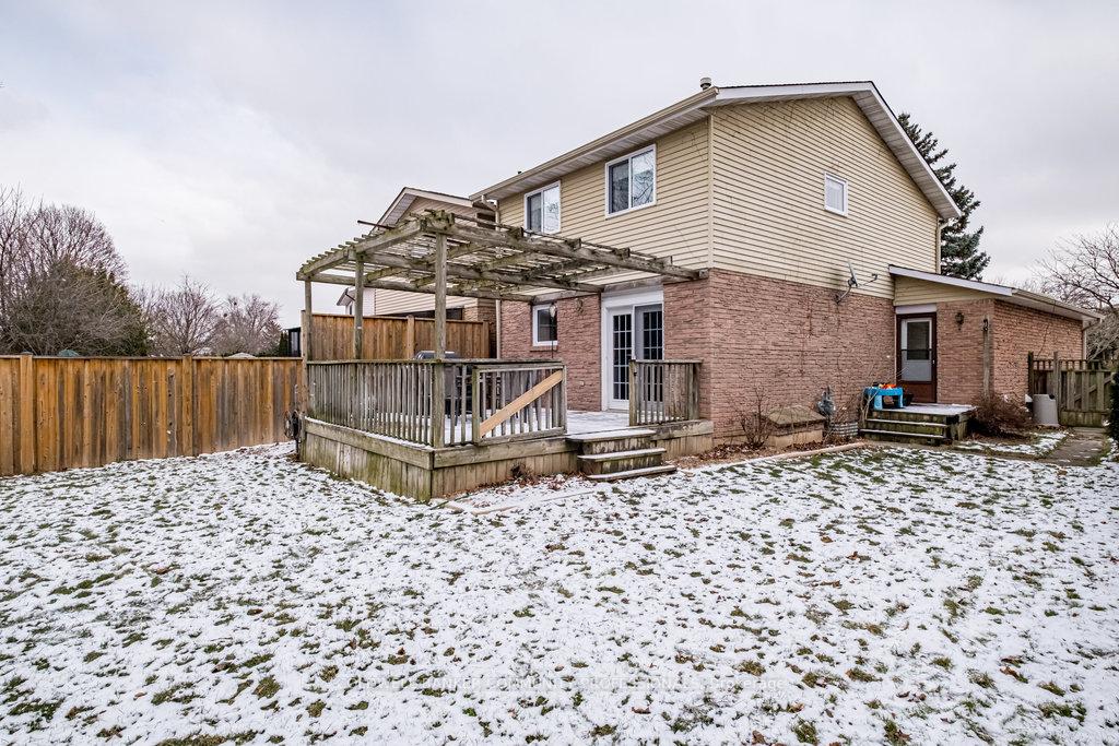 Photo 38 of 2233 Middlesmoor Crescent, Burlington, Brant Hills — HOMEH